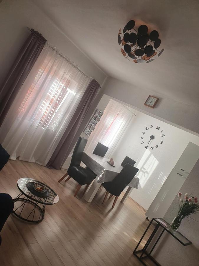 Apartman Bake Milke เซนญ์ ภายนอก รูปภาพ